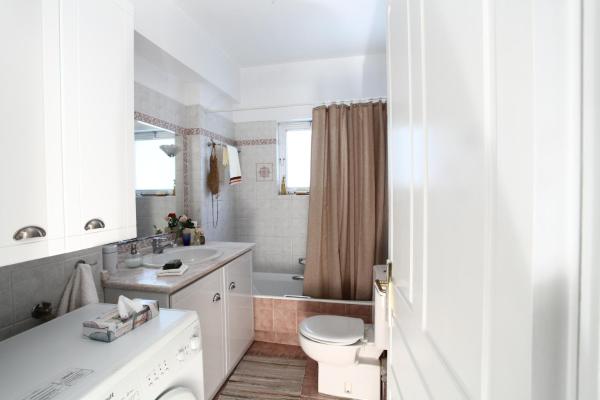 Foto 4: Unique Flat with Sea View at Edem Beach - A Seafront Property by Athenian Homes