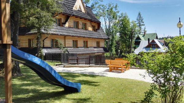 Na foto é possível ver o objeto Apartamenty nad potokiem localizado na cidade de Zakopane.