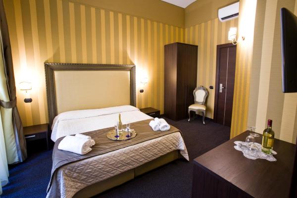Nice Rome Holiday, Roma