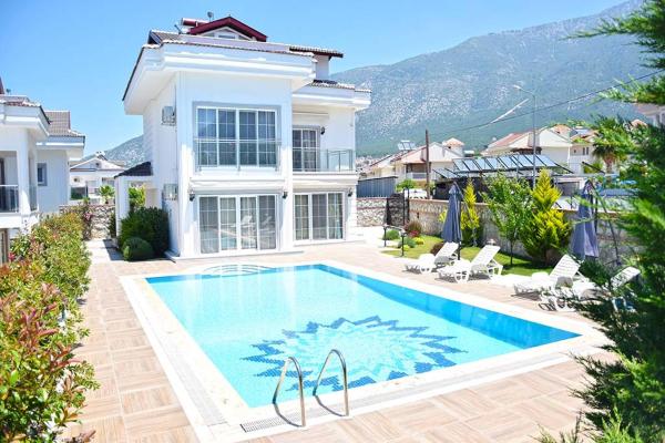 På billedet ses objektet Villa Belvedere beliggende i byen Fethiye.
