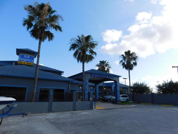 A la foto es mostra l'objecte Regency Inn & Suites Beaumont situat a la ciutat de Beaumont.