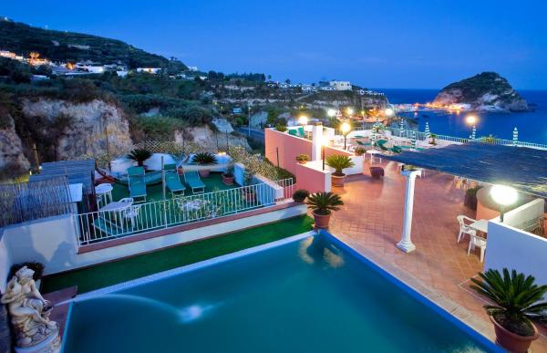 A la foto es mostra l'objecte Hotel Residence S.Angelo situat a la ciutat de Ischia.