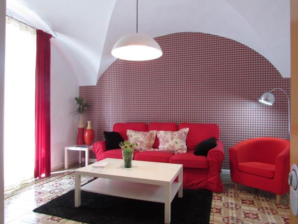 A la foto es mostra l'objecte Apartamentos La Machacona Plaza de Santiago situat a la ciutat de Càceres.