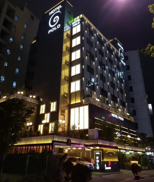 A la foto es mostra l'objecte Polo Tourist Hotel situat a la ciutat de Incheon.