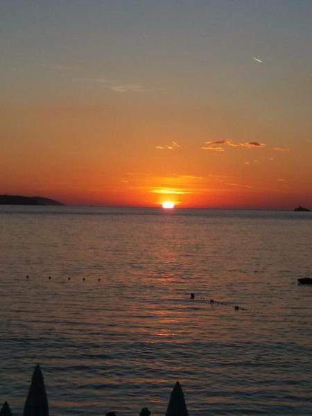 Seafront Apartment - Ksamil