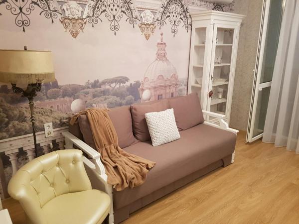 Comfort Apartment on Bogdanivska street 7b, Kijów