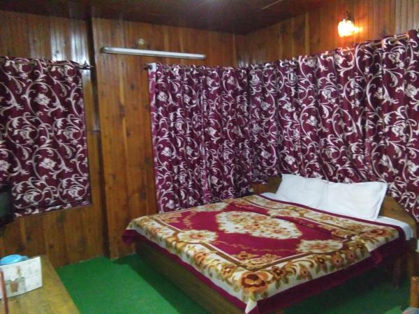 A la foto es mostra l'objecte Hotel Hema Holiday Home situat a la ciutat de Manāli.