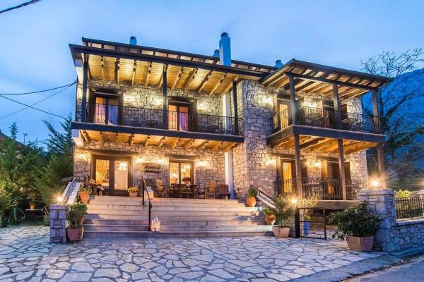 A la foto es mostra l'objecte Asimina Guesthouse, Eptalofos Parnassos situat a la ciutat de Eptalofos.
