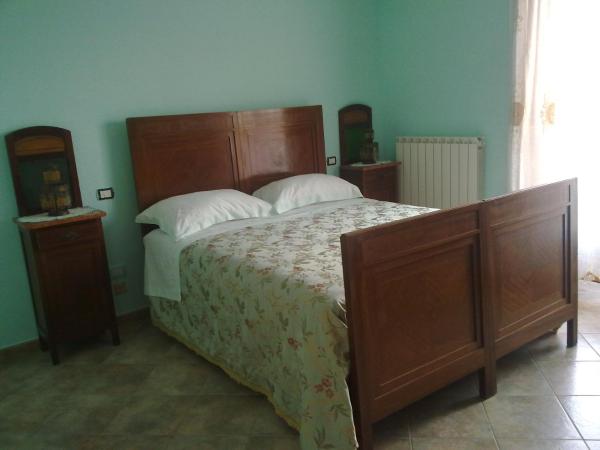 På billedet ses objektet Agriturismo le Cammarose beliggende i byen Felitto.