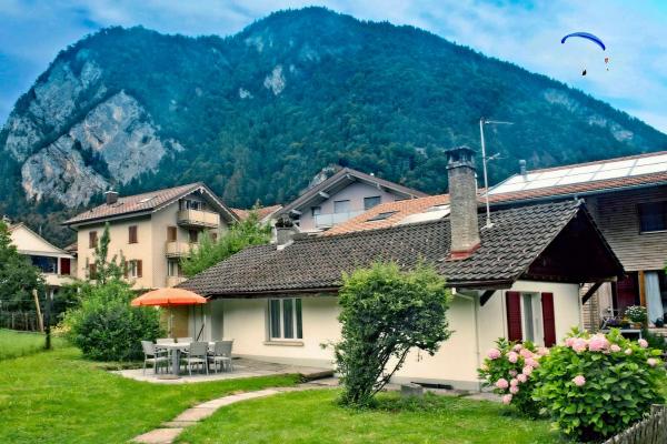 På billedet ses objektet Beausite Apartments beliggende i byen Interlaken.