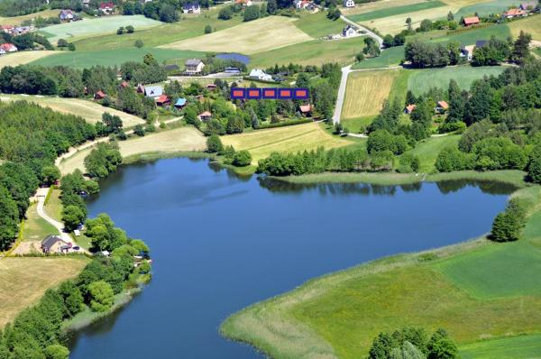 Dom Z Widokiem Na Jezioro I Domek Nad Jeziorem - Pologne