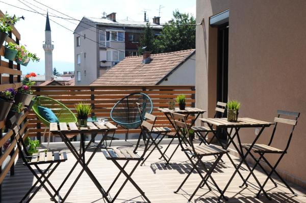 På billedet ses objektet Hostel Kucha beliggende i byen Sarajevo.