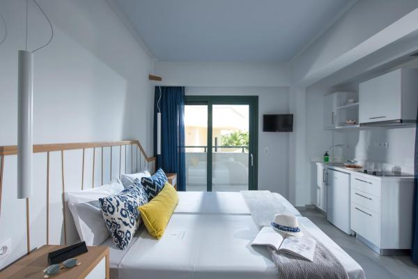 A la foto es mostra l'objecte Kristalli Hotel Apartments situat a la ciutat de Malia.