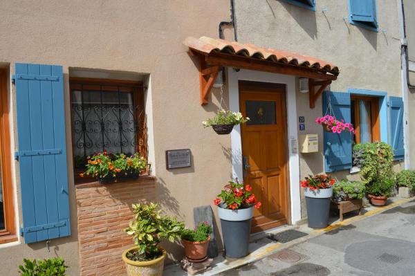 A la foto es mostra l'objecte Les Balcons du Pastel situat a la ciutat de Lacroisille.