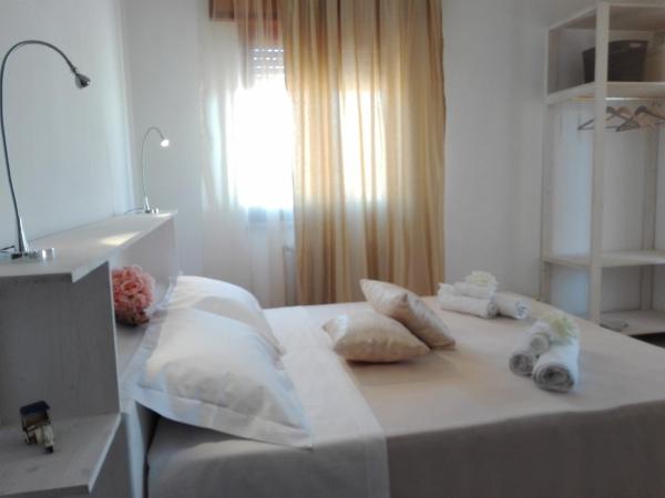 A la foto es mostra l'objecte Bed and Breakfast Elettra situat a la ciutat de Marconia.