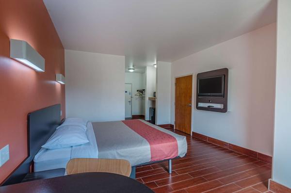 A la foto es mostra l'objecte Motel6 Winchester, VA situat a la ciutat de Stephens City.