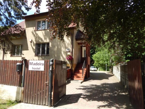 På billedet ses objektet Hostel Madeira beliggende i byen Gdańsk.