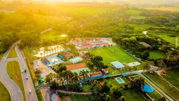 The photo shows the Hotel Fazenda 7 Belo located in the city of Socorro.