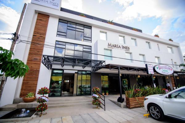 照片显示了位于Ocotlán de Morelos市的Maria Ines Hotel Suite物件。