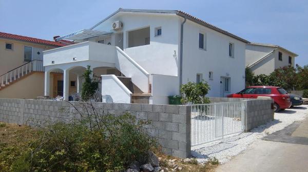 Apartment Nena - Vir, Kroatien