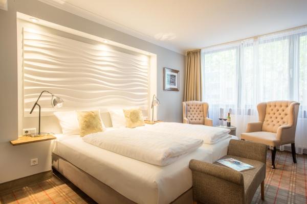 Na fotografii je vidět objekt The Ascot Hotel nacházející se ve městě Kolín nad Rýnem.