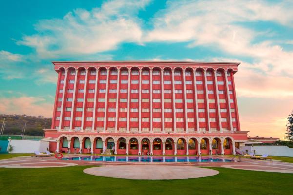 A la foto es mostra l'objecte Ramoji Film City- Sitara Luxury Hotel situat a la ciutat de Ibrāhīmpatan.