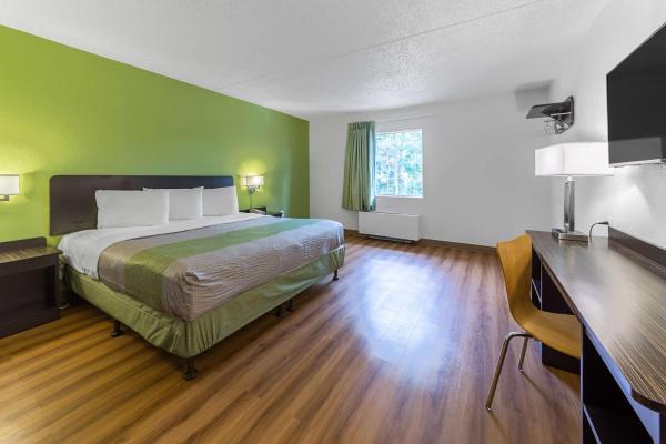 A la foto es mostra l'objecte Motel 6-Warminster, PA situat a la ciutat de Warrington.