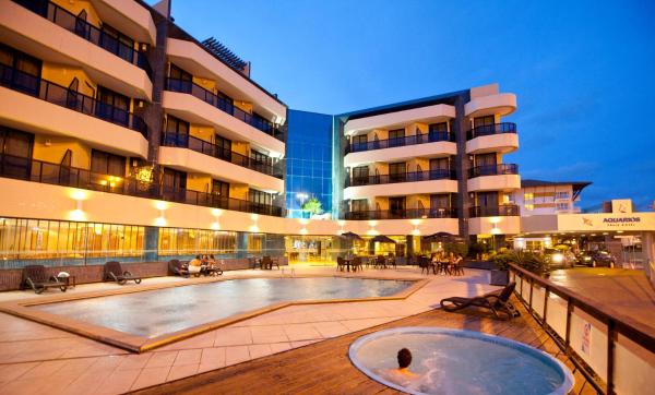 Na zdjęciu widoczny jest obiekt Aquarios Praia Hotel położony w mieście Aracaju.