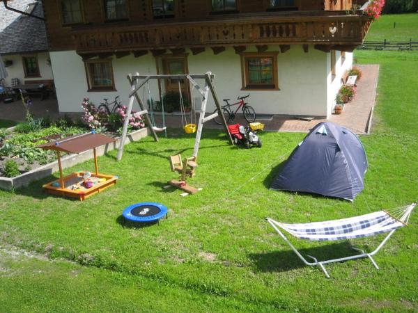 A la foto es mostra l'objecte Gratzerhof situat a la ciutat de Zederhaus.