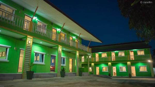 The photo shows the Vii House Rawai Phuket located in the city of Rawai Beach.