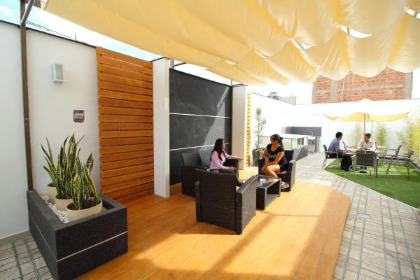 A la foto es mostra l'objecte Takora Inn situat a la ciutat de Tacna.