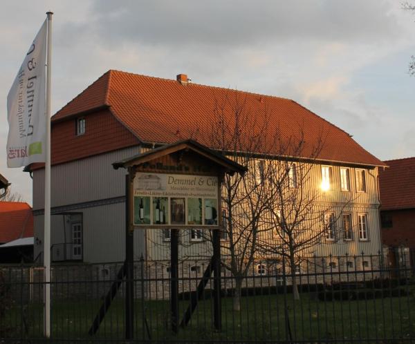 På billedet ses objektet Hotel Garni Demmel & Cie beliggende i byen Rohrsheim.