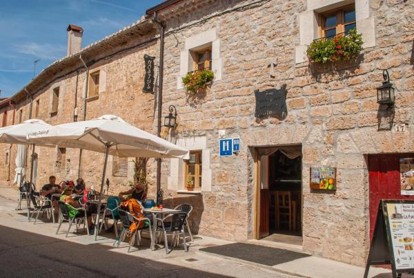 På billedet ses objektet Hostal-Bar Restaurante 