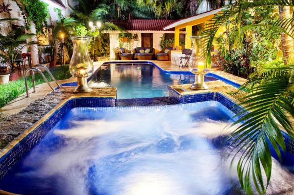 På bilden syns objektet Hacienda Boutique B&B and Spa Solo Adultos som ligger i staden Cozumel.