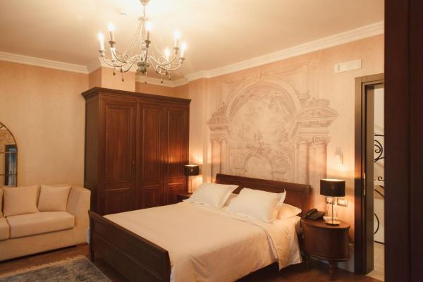 Na fotografii je vidět objekt Hotel Boutique Vila 8 nacházející se ve městě Durrës.