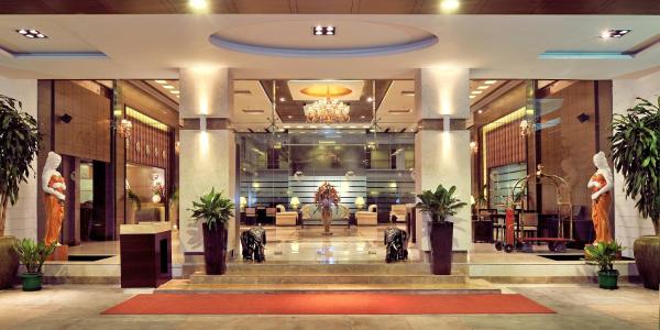 Na zdjęciu widoczny jest obiekt Fortune JP Palace, Mysore - Member ITC Hotels' Group położony w mieście Mysuru.