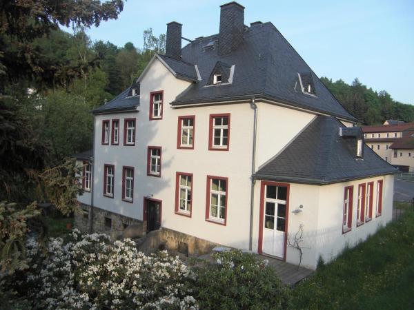 På billedet ses objektet Postamt Lauenstein beliggende i byen Lauenstein.