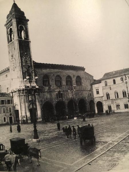 A la foto es mostra l'objecte Res. CENTRO STORICO situat a la ciutat de Fano.