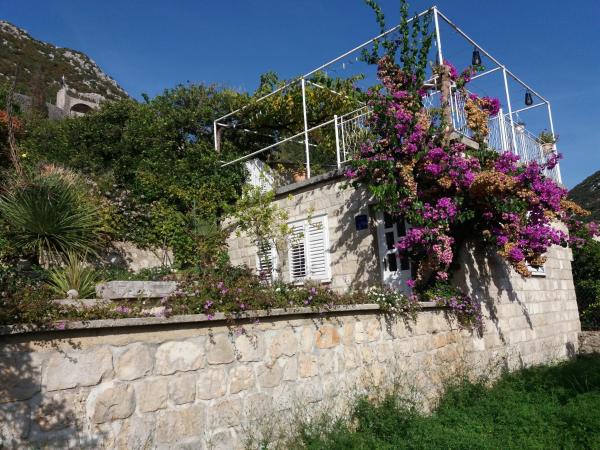 Apartments With Parking Space Luka, Peljesac - 16229 - Ston