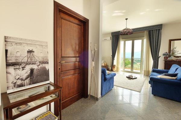 Na fotografii je vidět objekt Zembalo nacházející se ve městě Gesualdo.