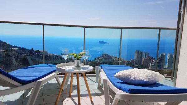 A la foto es mostra l'objecte Highrise apartment with private terrace & sea views - 34th floor situat a la ciutat de Benidorm.