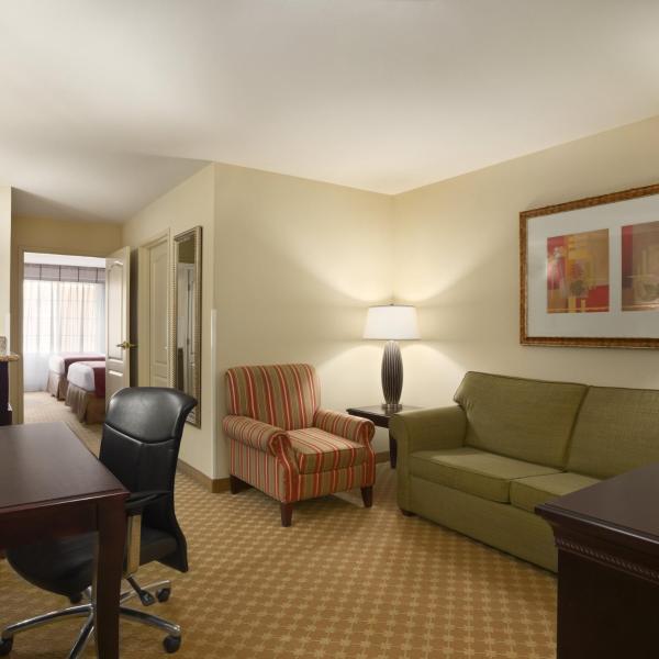 Auf dem Foto ist das Objekt Spark by Hilton Washington Meadowlands Blvd in der Stadt Hickory zu sehen.