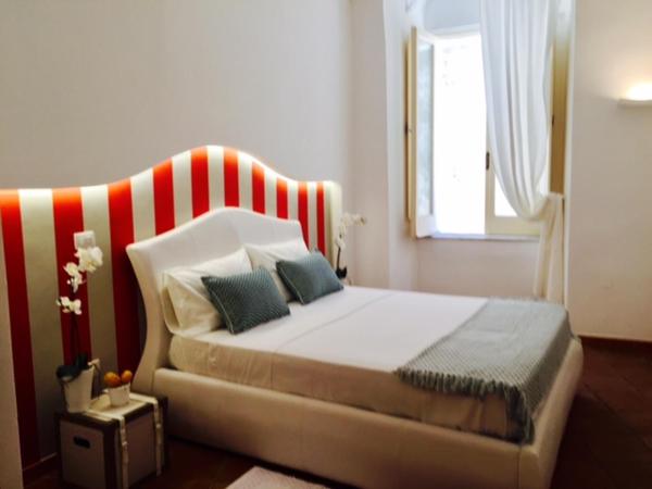 Na fotografii je vidět objekt S'O Smart B&B Tropea nacházející se ve městě Tropea.
