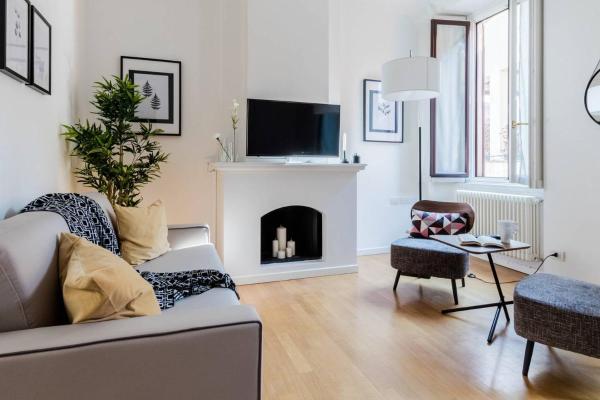 A la foto es mostra l'objecte JOIVY Lovely Flat for 5 close to Sforzesco Castle situat a la ciutat de Milà.