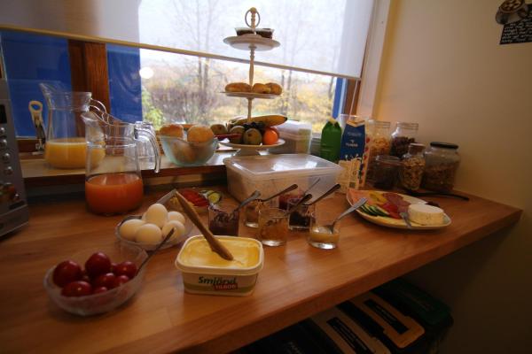 Na zdjęciu widoczny jest obiekt CJA Guesthouse położony w mieście Þingeyjarsveit.