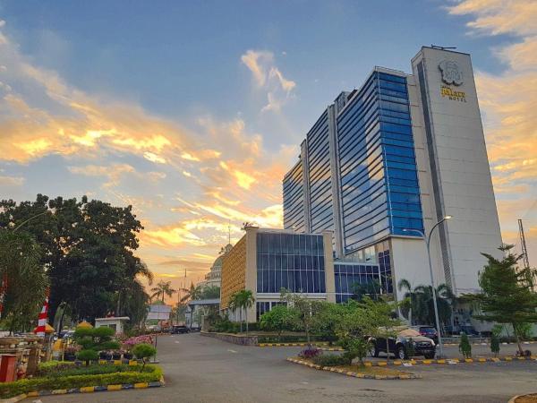 Zdjęcie 1: Java Palace Hotel