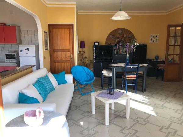 A la foto es mostra l'objecte Stella Del Sud situat a la ciutat de Cuglieri.
