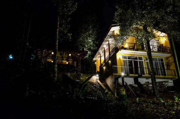 Nella foto è visibile l'oggetto river edge bungalow situato nella città di Elkaduwa.