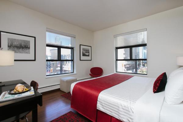A la foto es mostra l'objecte Moda Hotel situat a la ciutat de Vancouver.