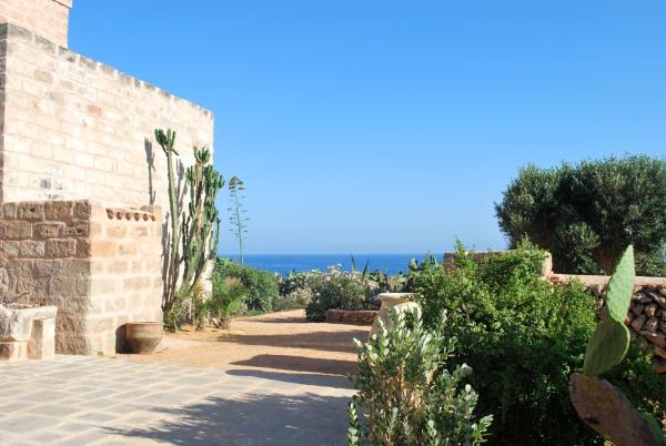A la foto es mostra l'objecte Dimora Cala del Pozzo situat a la ciutat de Favignana.